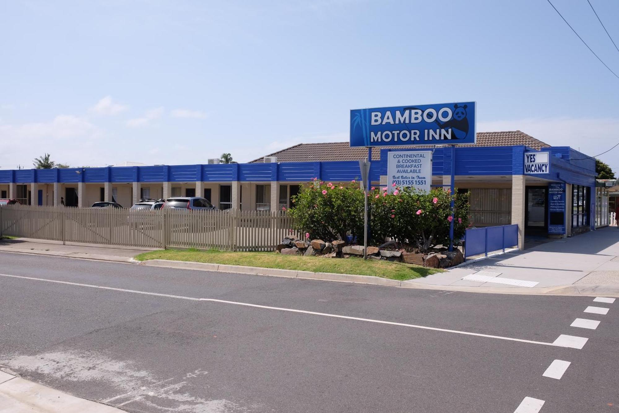 Bamboo Motor Inn Lakes Entrance Exterior foto