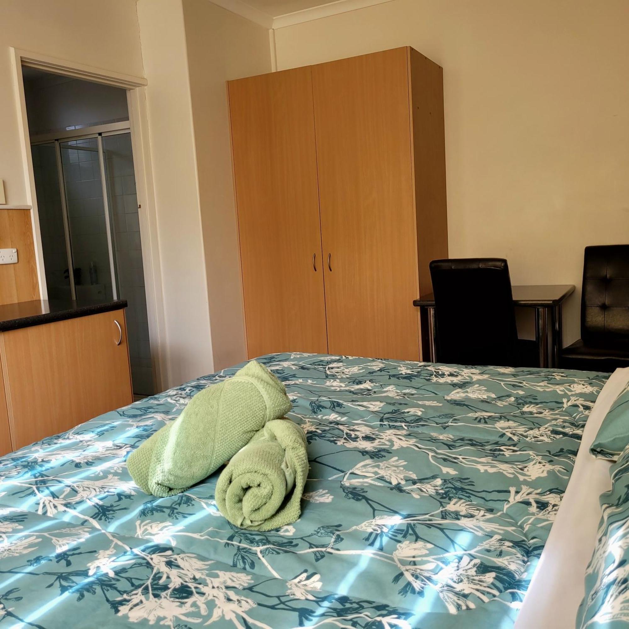 Bamboo Motor Inn Lakes Entrance Exterior foto