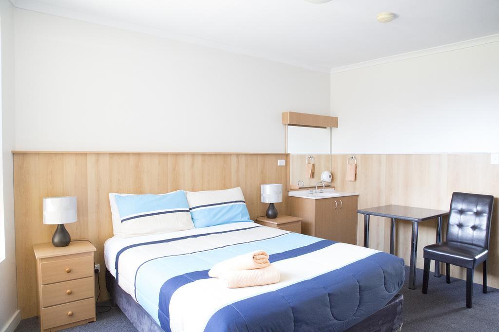 Bamboo Motor Inn Lakes Entrance Exterior foto