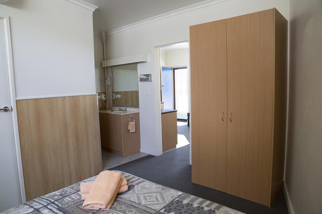 Bamboo Motor Inn Lakes Entrance Exterior foto